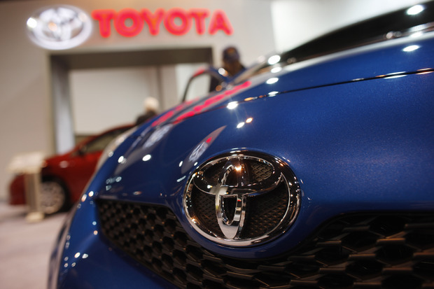 Japan Toyota Earns_Gard.jpg